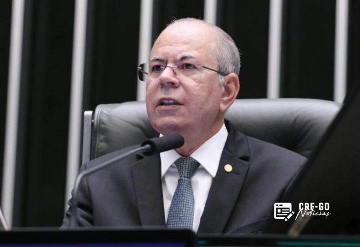 CRF-GO | Piso salarial dos farmacêuticos avança com previsão de fonte de financiamento